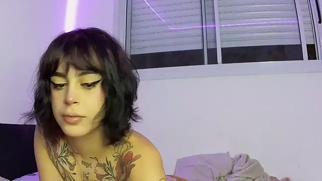 Show de webcam de ariane_kimiko