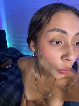 Pokazy przed kamerką – Bella_dannbond