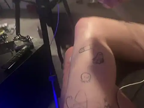 Bloody_Diamond's Webcam Show