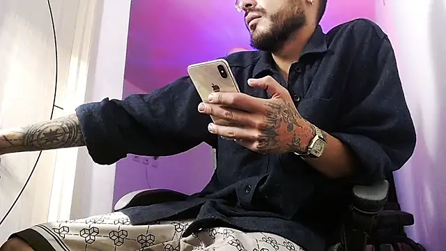 malek_xarx_'s Webcam Show