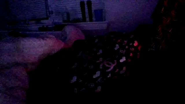 Chat XXX Live BedazedFirefly