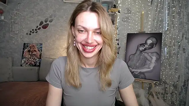Chatroom XXX en direct de NickyAdamidi