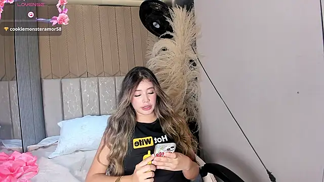 Živý XXX chat EmilyJohnsoon