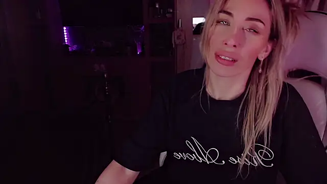 Živý XXX chat AnnieGOld_