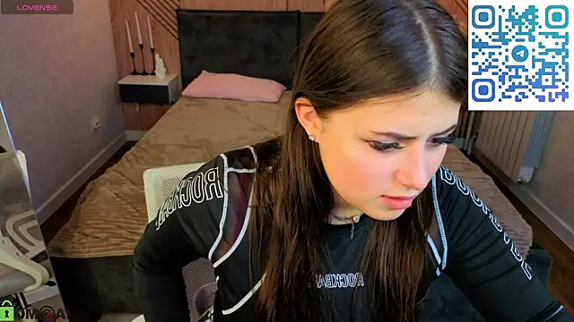 Crystal-Lace's Live XXX Chat