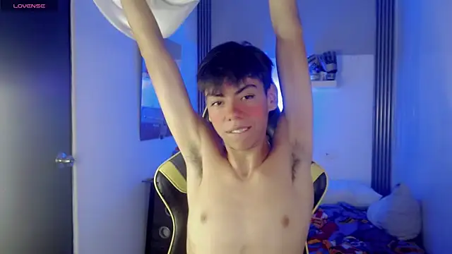 Liarr_ webkamerás műsora