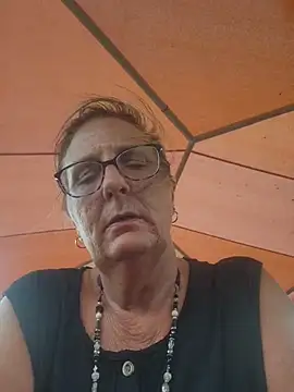 SultrySummer68 Chat XXX in diretta