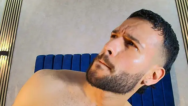 Jacob_Benelli Show Webcam