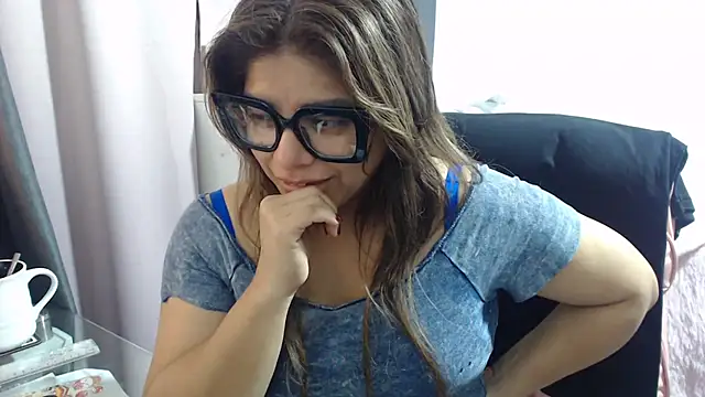 Chat +18 de KatteAngelLat ao vivo