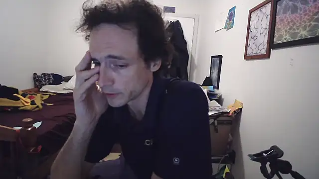 JohnnyMoves webkamerás műsora