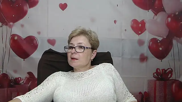 دردشة EmiliaGree الجنسية المباشرة