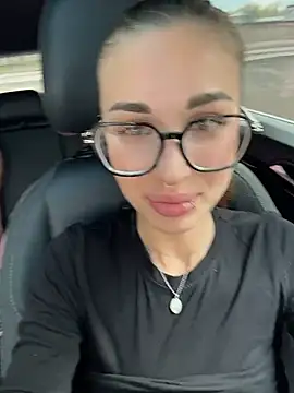 Charming_Ritta élő XXX-chatje