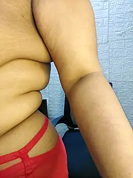 Adiba_2 Chat XXX in diretta