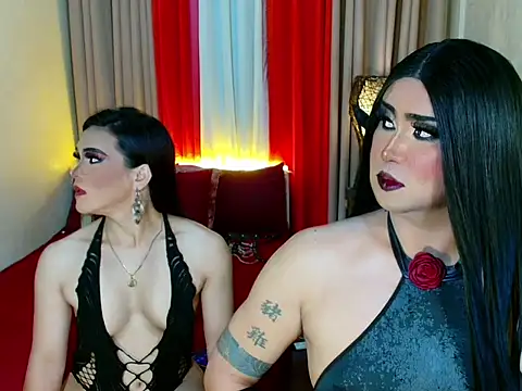 Incredible_Shemale Webcam show