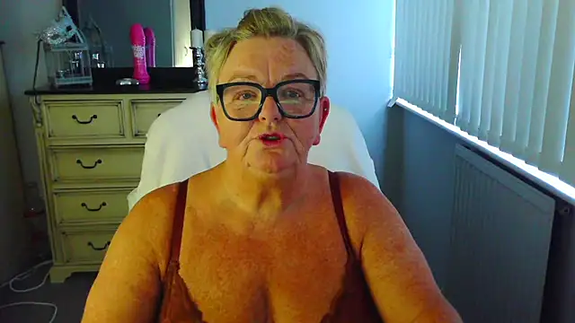 BridgetBlueEyes – Live XXX-chat