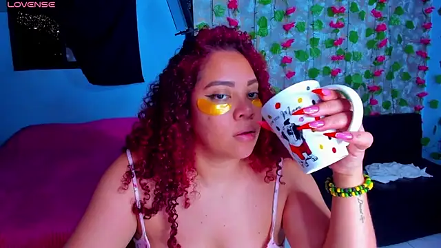 AngelaCoffee's Webcam Show
