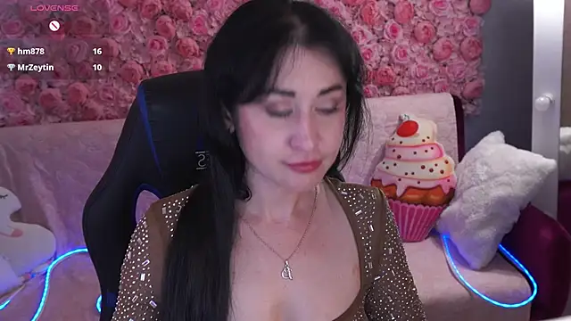 CarolinaaFoxyyy Adlı Modelin Canlı XXX Sohbeti