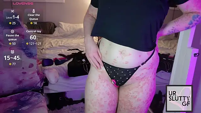 ursluttygf webkamerás műsora