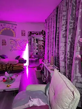 XXX chat uživo modela Hellen_dumont