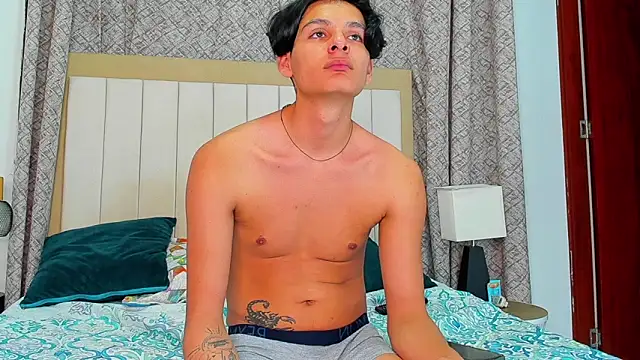 Maicol_ruiz972049 webcam show