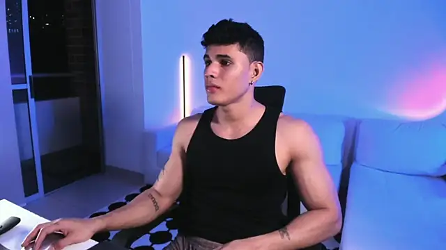 Massimo_Rinaldin Live XXX chat