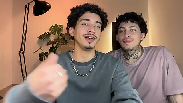 Noah_and_Steven's Webcam Show