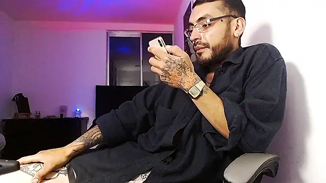 malek_xarx_'s Webcam Show