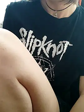 XXX chat uživo modela Aashikalaa