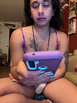 Онлайн чат XXX TranSexualJade95