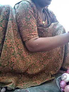 aunty_sumy élő XXX-chatje