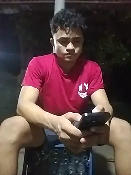HOTRAINYGOLDEN's Live XXX Chat