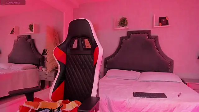 nahomyruselln Live XXX chat