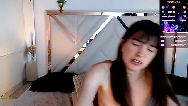 ChloeJohnsoon's Live XXX Chat