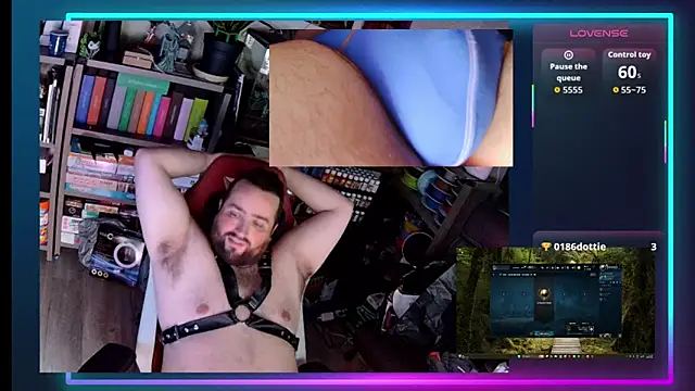 แชท XXX สดของ BukkakeDaddy96