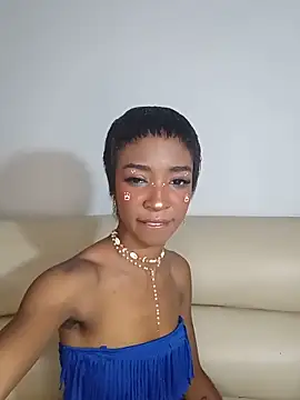 TinnaNoir's Live XXX Chat