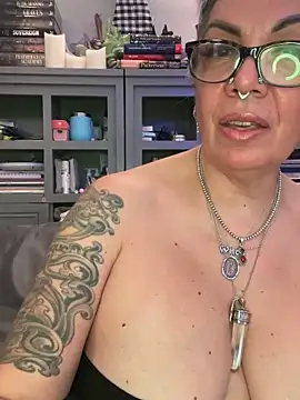 dieseldame1313 라이브 XXX 채팅