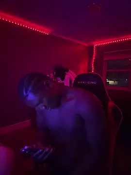 Festivitiesking1's Live XXX Chat