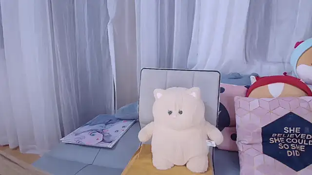 Cara_99's Live XXX Chat