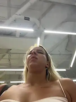 Chat XXX en directo de LikaCat