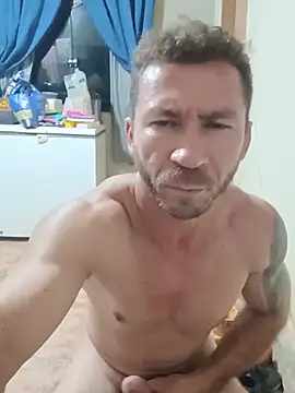 XXX chat uživo modela RobertoLuiz84