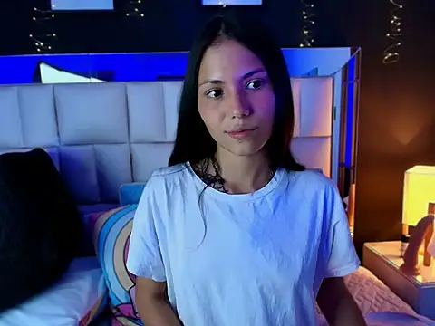 XXX chat uživo modela mari_pinkk