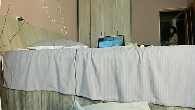 Živý XXX chat emy_lovee