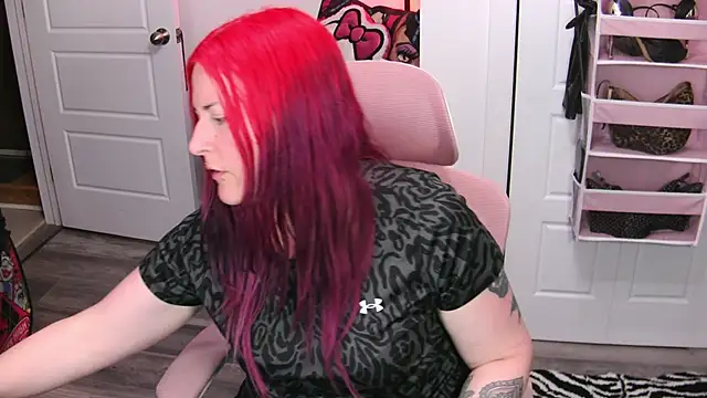 XXX chat uživo modela gennyrock