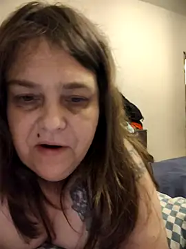 HousewifeMilf_Courtney's Webcam Show