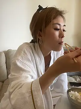 okgirl_23 Show Webcam