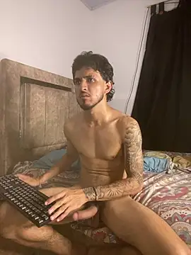 Kriss_Edwards webkamerás műsora