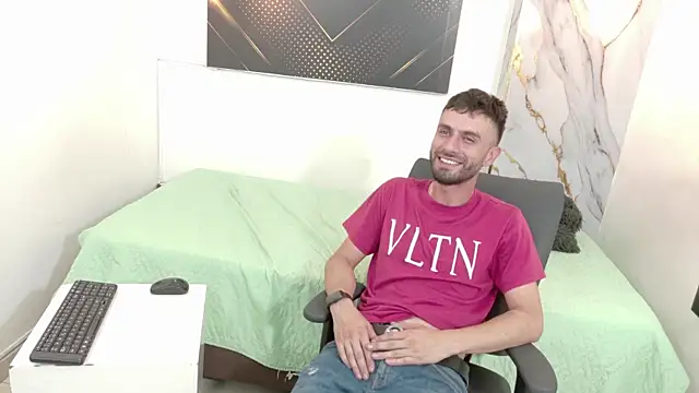 KingOfTemptation Adlı Modelin Canlı XXX Sohbeti
