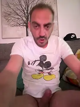 XXX chat uživo modela AlexGogo23