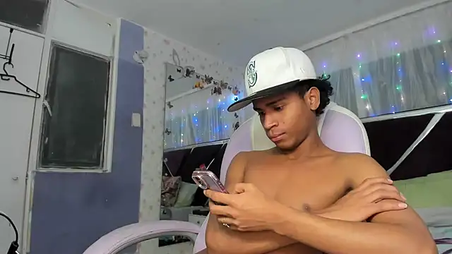 Santy_bigcock_01 webcam show