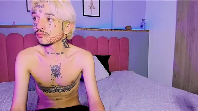 MidnightSinners Show Webcam